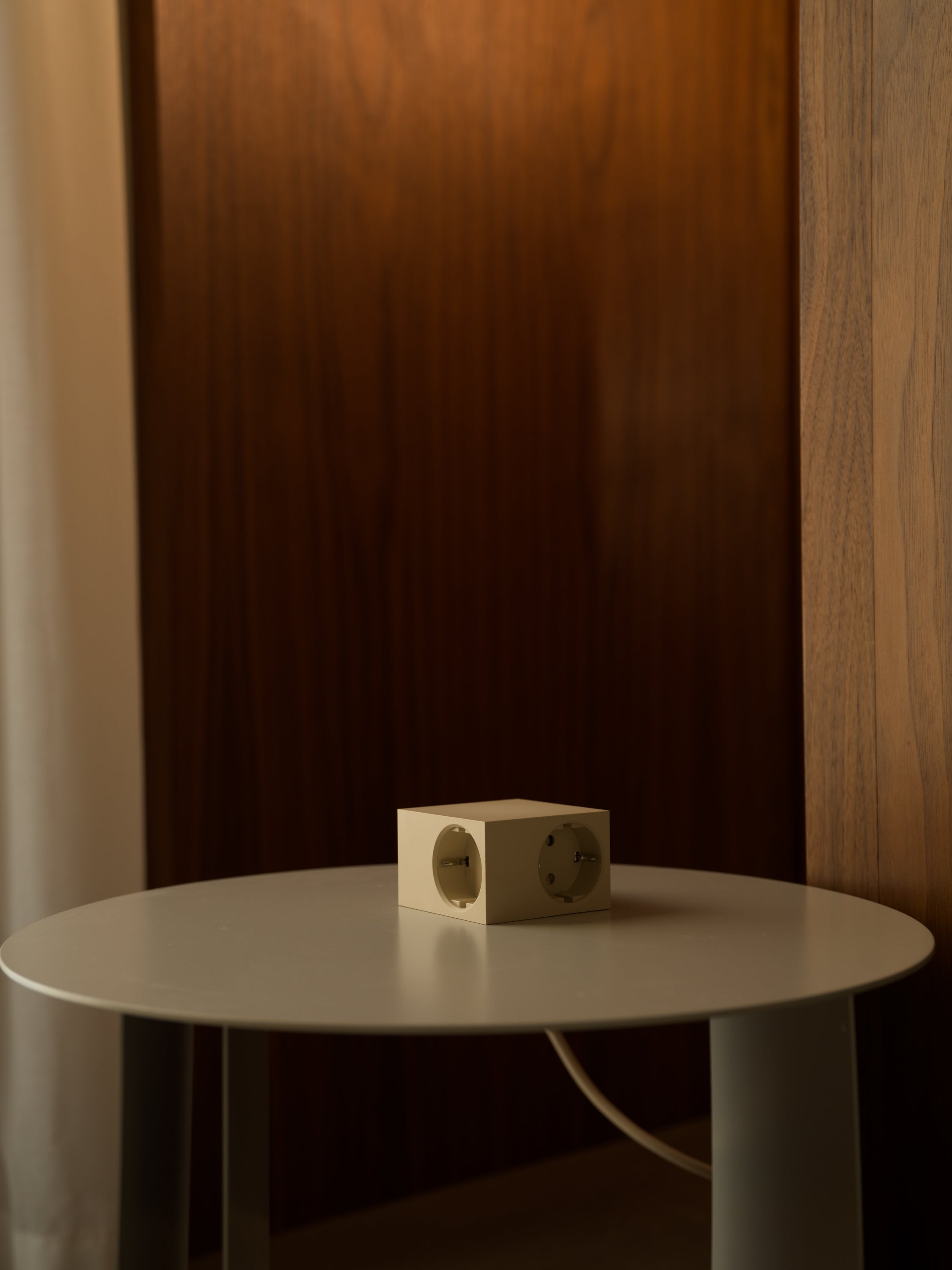 Cuboid Pearled Ivory