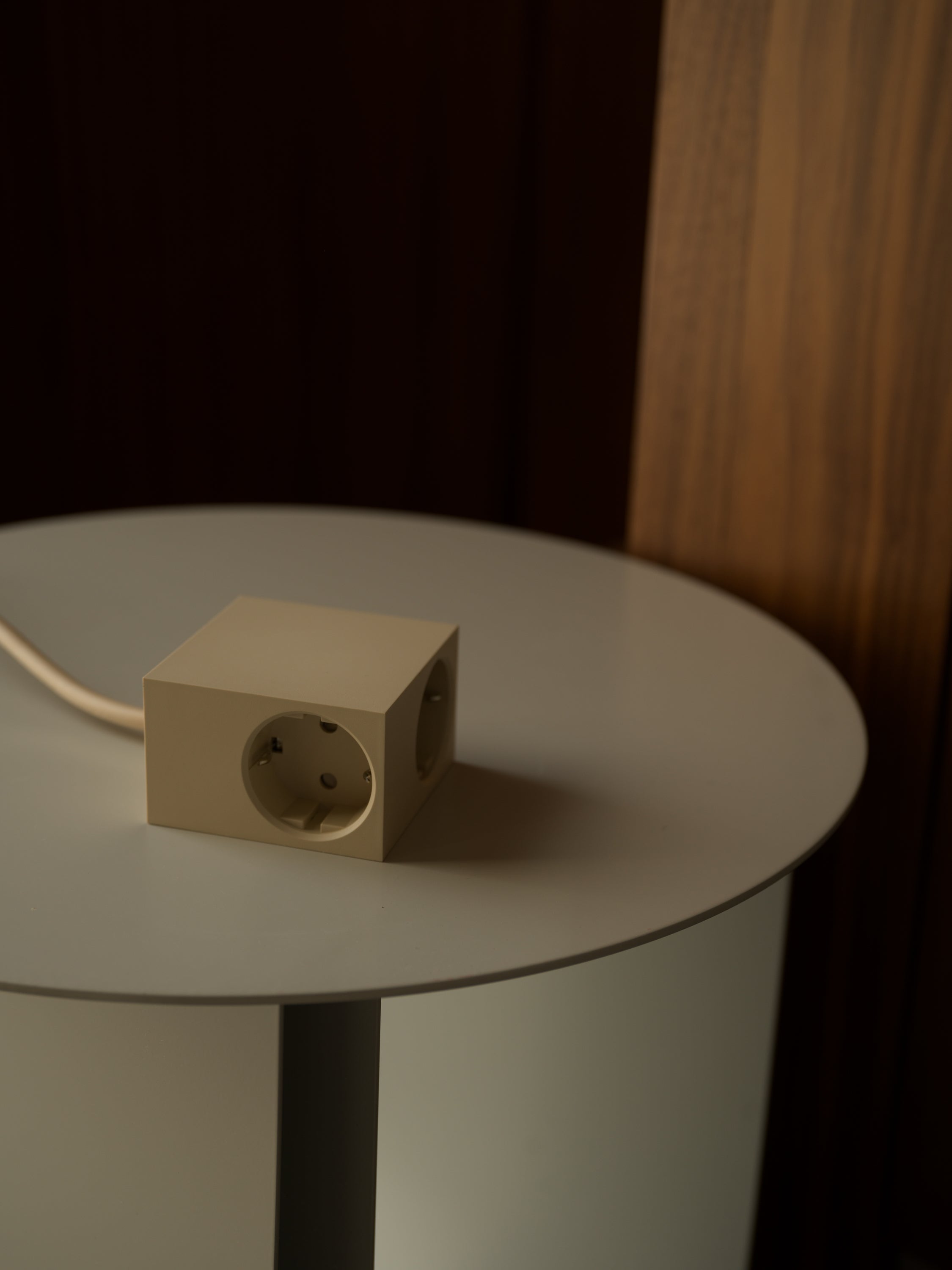 Cuboid+ Pearled Ivory